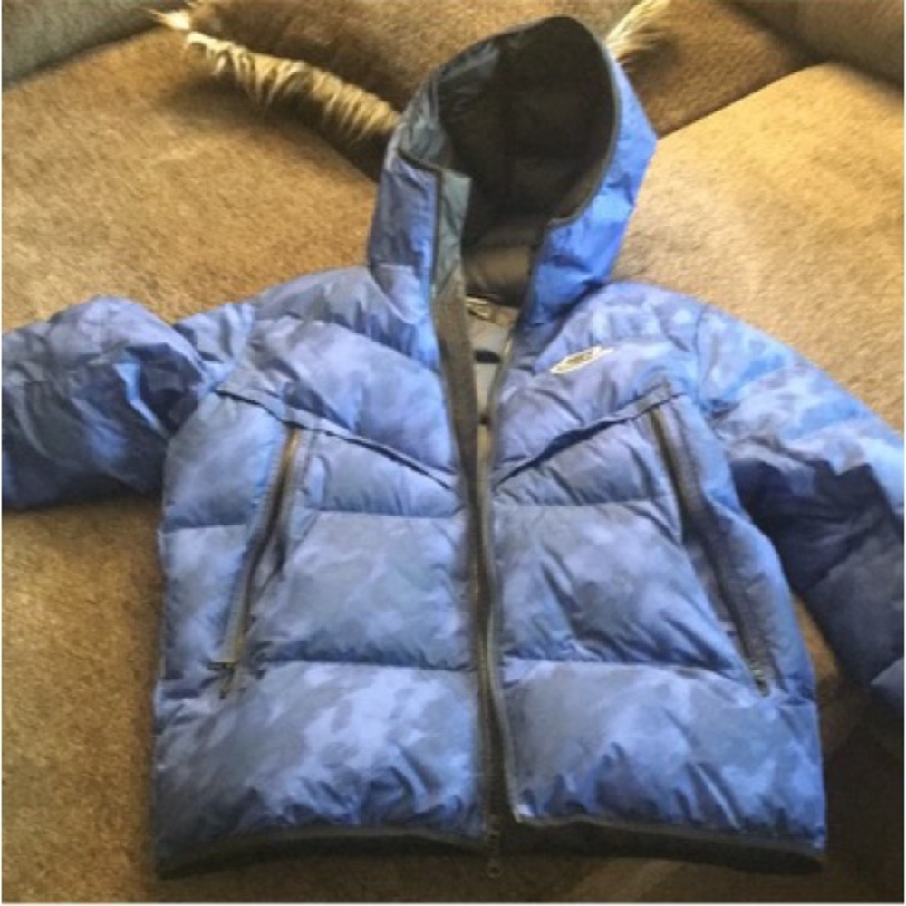 Nike parka - Picture 2 of 3